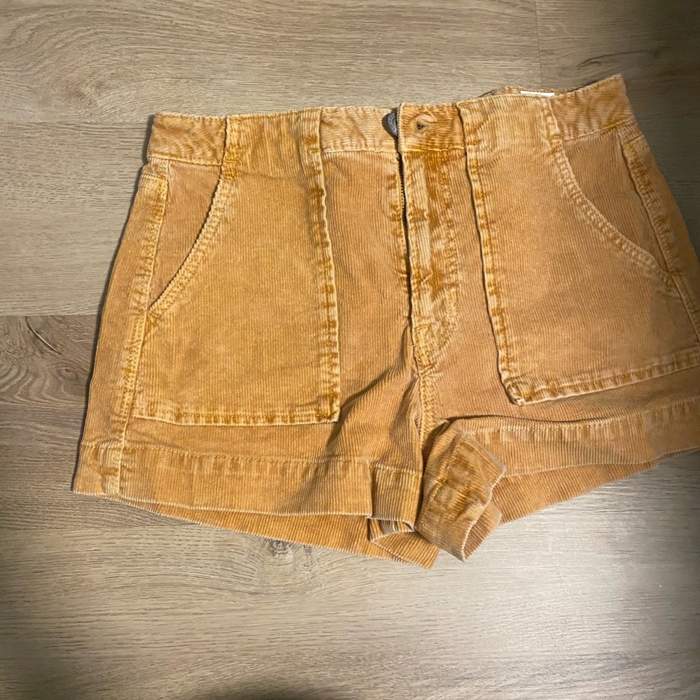 American Eagle Shorts 💛